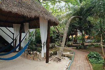 Amar Inn Bed & Breakfast Puerto Morelos 2*,